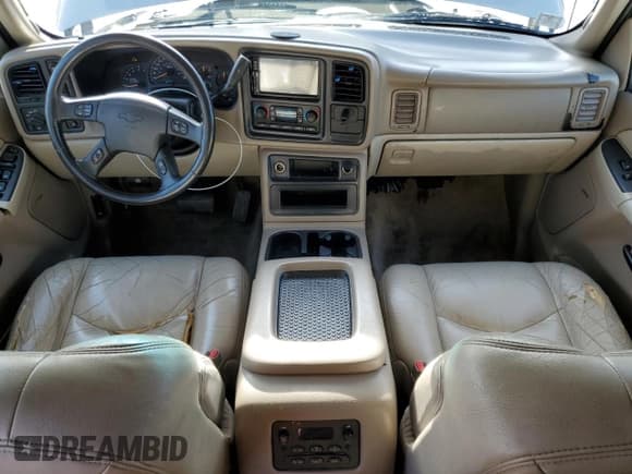 ✅ 2003 Chevrolet Suburban Z71 • VIN: 3GNFK16ZX3G236162 • Lot: 92666215. Listed on Copart with 336,835 mi. Free auction sales archive from the USA and detailed vehicle history report at DreamBid. Image 8.