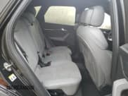 ✅ 2022 Audi SQ5 Premium Plus • VIN: WA1B4AFY2N2092122 • Лот: 66394155. Опубликован ранее на Copart с пробегом 25 888 миль. Бесплатный доступ к архиву аукционных продаж из США и подробный отчёт об истории автомобиля на DreamBid. Изображение 11.