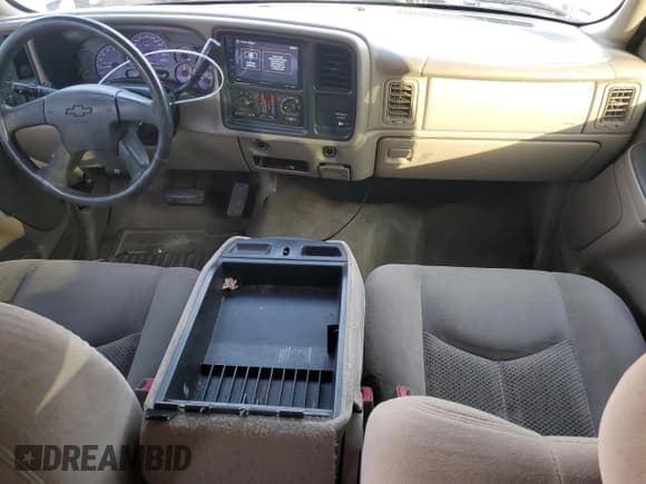 ✅ 2003 Chevrolet Silverado 1500 LS • VIN: 2GCEC19V331397553 • Лот: 76800014. Опубликован ранее на Copart с пробегом 229 020 миль. Бесплатный доступ к архиву аукционных продаж из США и подробный отчёт об истории автомобиля на DreamBid. Изображение 8.