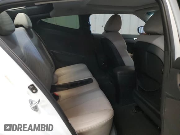 ✅ 2012 Hyundai Veloster w/Gray Int • VIN: KMHTC6AD2CU057401 • Lot: 75609614. Wystawiony na Copart z przebiegiem 196 250 mil. Bezpłatny archiwum sprzedaży aukcyjnych z USA i szczegółowy raport historii pojazdu na DreamBid. Zdjęcie 11.