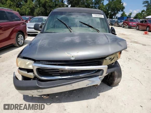 ✅ 2000 GMC Sierra 1500 SL • VIN: 1GTEK14V5YE344921 • Lot: 71933024. Wystawiony na Copart z przebiegiem Nie podano. Bezpłatny archiwum sprzedaży aukcyjnych z USA i szczegółowy raport historii pojazdu na DreamBid. Zdjęcie 5.