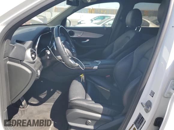 ✅ 2021 Mercedes-Benz GLC 300 • VIN: W1N0G8DB7MV283245 • Lot: 69484035. Listed on Copart with 34,780 mi. Free auction sales archive from the USA and detailed vehicle history report at DreamBid. Image 7.