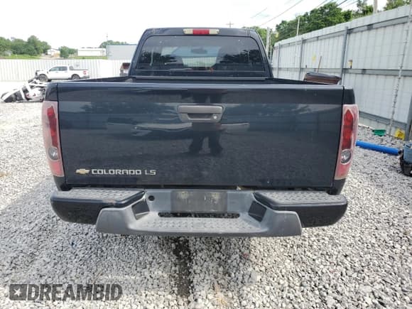 ✅ 2004 Chevrolet Colorado Z85 • VIN: 1GCCS198448121997 • Lot: 61898085. Wystawiony na Copart z przebiegiem 117 764 mil. Bezpłatny archiwum sprzedaży aukcyjnych z USA i szczegółowy raport historii pojazdu na DreamBid. Zdjęcie 6.