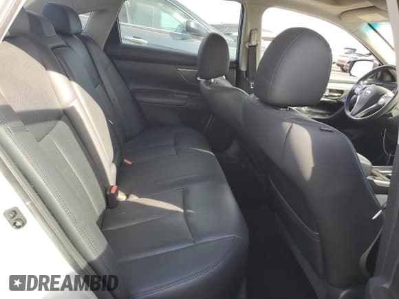 ✅ 2015 Nissan Altima SL • VIN: 1N4BL3AP7FC242052 • Lot: 90324525. Wystawiony na Copart z przebiegiem 100 172 mil. Bezpłatny archiwum sprzedaży aukcyjnych z USA i szczegółowy raport historii pojazdu na DreamBid. Zdjęcie 10.