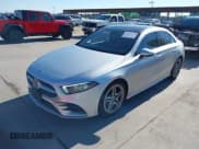 ✅ 2021 Mercedes-Benz A 220 • VIN: W1K3G4FBXMJ290150 • Lot: 43463494. Wystawiony na IAAI z przebiegiem 45 907 mil. Bezpłatny archiwum sprzedaży aukcyjnych z USA i szczegółowy raport historii pojazdu na DreamBid. Zdjęcie 2.