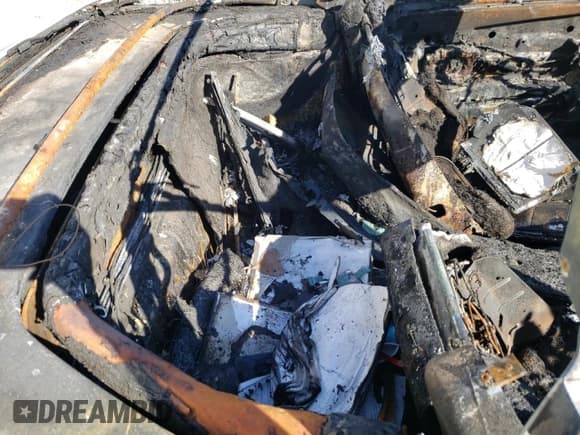 ✅ 1998 Mercedes-Benz SL 500 • VIN: WDBFA67F5WF159928 • Lot: 81989305. Wystawiony na Copart z przebiegiem Nie podano. Bezpłatny archiwum sprzedaży aukcyjnych z USA i szczegółowy raport historii pojazdu na DreamBid. Zdjęcie 10.