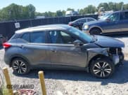 ✅ 2020 Nissan Kicks SV • VIN: 3N1CP5CV2LL525794 • Лот: 43185045. Опубликован ранее на IAAI с пробегом 104 756 миль. Бесплатный доступ к архиву аукционных продаж из США и подробный отчёт об истории автомобиля на DreamBid. Изображение 14.
