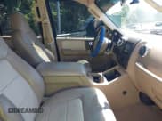 ✅ 2005 Ford Expedition Eddie Bauer • VIN: 1FMFU17535LB08135 • Лот: 42425563. Опубликован ранее на IAAI с пробегом 185 322 миль. Бесплатный доступ к архиву аукционных продаж из США и подробный отчёт об истории автомобиля на DreamBid. Изображение 5.