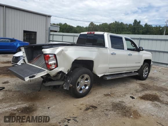 ✅ 2015 Chevrolet Silverado 1500 LTZ • VIN: 3GCPCSEC4FG154378 • Лот: 69197604. Опубликован ранее на Copart с пробегом 193 929 миль. Бесплатный доступ к архиву аукционных продаж из США и подробный отчёт об истории автомобиля на DreamBid. Изображение 3.