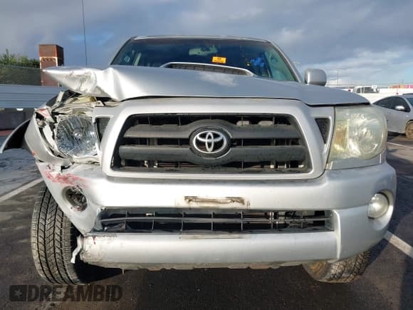 ✅ 2006 Toyota Tacoma PreRunner • VIN: 5TEKU72N46Z313320 • Lot: 43734443. Listed on IAAI with 119,979 mi. Free auction sales archive from the USA and detailed vehicle history report at DreamBid. Image 12.