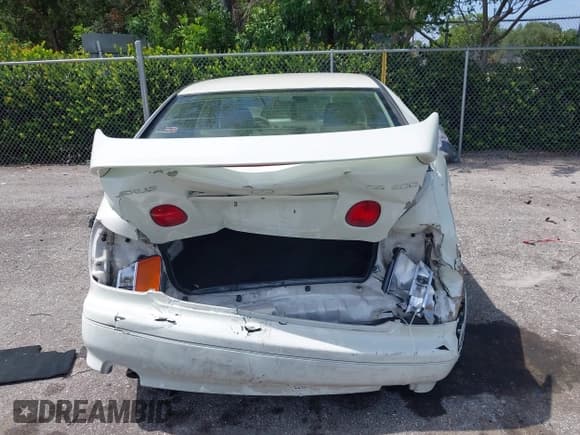 ✅ 2000 Lexus GS 300 • VIN: JT8BD68S2Y0093328 • Лот: 42678584. Опубликован ранее на IAAI с пробегом 206 554 миль. Бесплатный доступ к архиву аукционных продаж из США и подробный отчёт об истории автомобиля на DreamBid. Изображение 16.