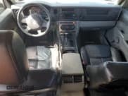 ✅ 2006 Jeep Commander • VIN: 1J8HH48N96C226301 • Lot: 52431995. Listed on Copart with 225,569 mi. Free auction sales archive from the USA and detailed vehicle history report at DreamBid. Image 8.