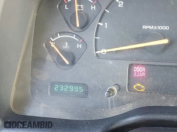 ✅ 2001 Dodge Dakota Sport • VIN: 1B7GG2AN51S148828 • Lot: 42095653. Wystawiony na IAAI z przebiegiem 232 995 mil. Bezpłatny archiwum sprzedaży aukcyjnych z USA i szczegółowy raport historii pojazdu na DreamBid. Zdjęcie 7.