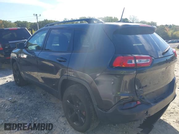 ✅ 2016 Jeep Cherokee Latitude • VIN: 1C4PJMCB9GW186984 • Lot: 43365100. Wystawiony na IAAI z przebiegiem 174 957 mil. Bezpłatny archiwum sprzedaży aukcyjnych z USA i szczegółowy raport historii pojazdu na DreamBid. Zdjęcie 3.