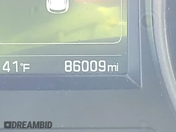 ✅ 2017 Hyundai Santa Fe 2.4L • VIN: 5XYZTDLB5HG404145 • Lot: 43653936. Listed on IAAI with 86,009 mi. Free auction sales archive from the USA and detailed vehicle history report at DreamBid. Image 15.