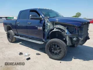 ✅ 2018 Ram 2500 Tradesman • VIN: 3C6UR5CLXJG381757 • Lot: 43205290. Wystawiony na IAAI z przebiegiem 181 079 mil. Bezpłatny archiwum sprzedaży aukcyjnych z USA i szczegółowy raport historii pojazdu na DreamBid. Zdjęcie 1.
