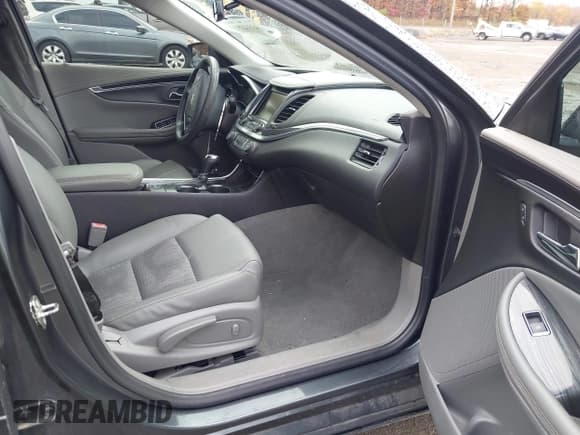 ✅ 2018 Chevrolet Impala LS • VIN: 2G11Z5SA3J9117407 • Лот: 43592253. Опубликован ранее на IAAI с пробегом 138 882 миль. Бесплатный доступ к архиву аукционных продаж из США и подробный отчёт об истории автомобиля на DreamBid. Изображение 5.