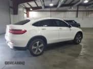 ✅ 2018 Mercedes-Benz GLC 300 • VIN: WDC0J4KB7JF363827 • Лот: 85945755. Опубликован ранее на Copart с пробегом 81 678 миль. Бесплатный доступ к архиву аукционных продаж из США и подробный отчёт об истории автомобиля на DreamBid. Изображение 3.