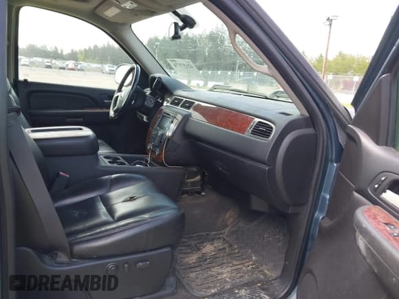 ✅ 2007 Chevrolet Silverado 1500 • VIN: 2GCFC13Y971660819 • Lot: 42157174. Wystawiony na IAAI z przebiegiem 480 357 mil. Bezpłatny archiwum sprzedaży aukcyjnych z USA i szczegółowy raport historii pojazdu na DreamBid. Zdjęcie 5.