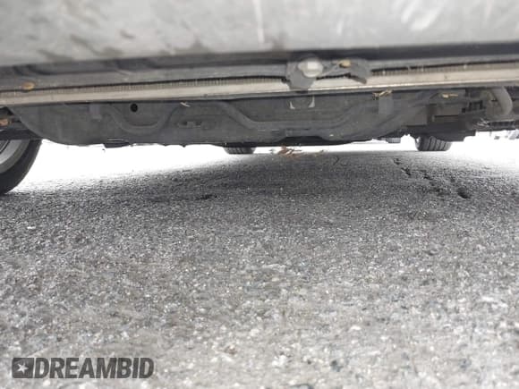 ✅ 2013 Hyundai Genesis Coupe R-Spec • VIN: KMHHT6KD3DU088968 • Lot: 41788742. Wystawiony na IAAI z przebiegiem 153 228 mil. Bezpłatny archiwum sprzedaży aukcyjnych z USA i szczegółowy raport historii pojazdu na DreamBid. Zdjęcie 12.