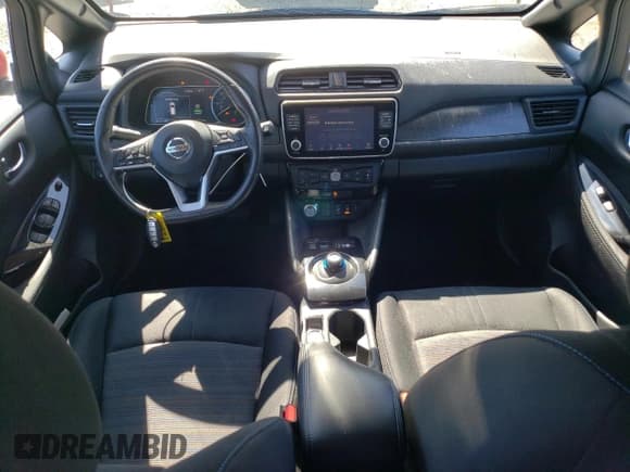 ✅ 2020 Nissan LEAF SV • VIN: 1N4AZ1CP8LC304615 • Lot: 50904615. Listed on Copart with 8,025 mi. Free auction sales archive from the USA and detailed vehicle history report at DreamBid. Image 8.