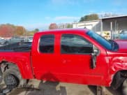 ✅ 2007 Chevrolet Silverado 1500 1LT • VIN: 1GCEK19J27Z595571 • Lot: 43528824. Wystawiony na IAAI z przebiegiem 79 524 mil. Bezpłatny archiwum sprzedaży aukcyjnych z USA i szczegółowy raport historii pojazdu na DreamBid. Zdjęcie 13.