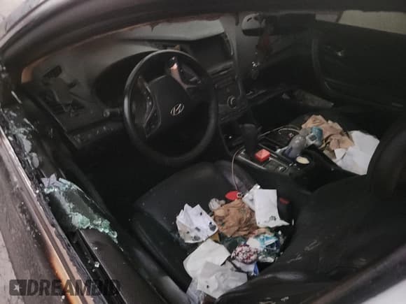 ✅ 2015 Hyundai Azera Limited • VIN: KMHFH4JG8FA479210 • Лот: 89526525. Опубликован ранее на Copart с пробегом Не указан. Бесплатный доступ к архиву аукционных продаж из США и подробный отчёт об истории автомобиля на DreamBid. Изображение 8.