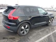 ✅ 2021 Volvo XC40 Momentum • VIN: YV4162UK4M2471473 • Lot: 43780178. Wystawiony na IAAI z przebiegiem 44 464 mil. Bezpłatny archiwum sprzedaży aukcyjnych z USA i szczegółowy raport historii pojazdu na DreamBid. Zdjęcie 4.