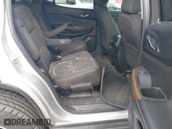 ✅ 2018 GMC Acadia SLE • VIN: 1GKKNSLS9JZ189249 • Лот: 43592384. Опубликован ранее на IAAI с пробегом 139 372 миль. Бесплатный доступ к архиву аукционных продаж из США и подробный отчёт об истории автомобиля на DreamBid. Изображение 8.