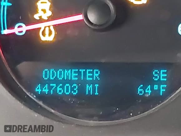 ✅ 2013 Chevrolet Suburban LT • VIN: 1GNSKJE75DR195942 • Лот: 43640304. Опубликован ранее на IAAI с пробегом 447 603 миль. Бесплатный доступ к архиву аукционных продаж из США и подробный отчёт об истории автомобиля на DreamBid. Изображение 16.