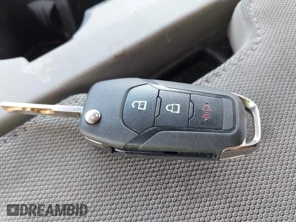 ✅ 2017 Ford F-150 XL • VIN: 1FTEW1C80HFB49254 • Lot: 42963073. Listed on IAAI with 155,677 mi. Free auction sales archive from the USA and detailed vehicle history report at DreamBid. Image 11.