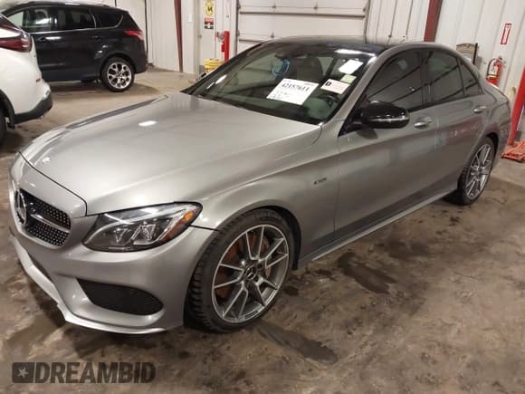 ✅ 2016 Mercedes-Benz C 450 AMG • VIN: 55SWF6EB9GU111727 • Lot: 42157611. Listed on IAAI with 118,152 mi. Free auction sales archive from the USA and detailed vehicle history report at DreamBid. Image 17.