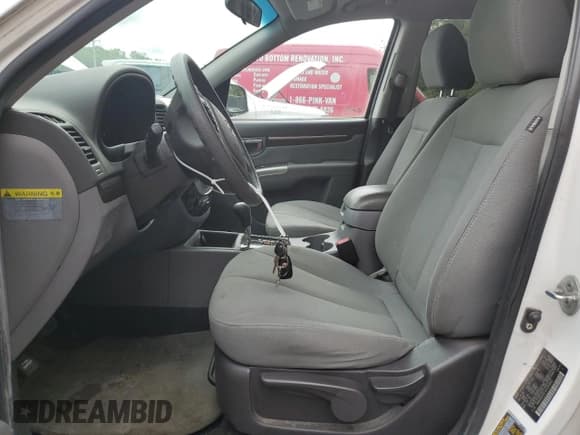 ✅ 2010 Hyundai Santa Fe GLS • VIN: 5NMSGDAB1AH344840 • Lot: 72929804. Listed on Copart with 246,533 mi. Free auction sales archive from the USA and detailed vehicle history report at DreamBid. Image 7.