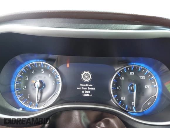 ✅ 2020 Chrysler Pacifica Touring • VIN: 2C4RC1FG8LR124245 • Lot: 43419801. Listed on IAAI with 130,094 mi. Free auction sales archive from the USA and detailed vehicle history report at DreamBid. Image 7.