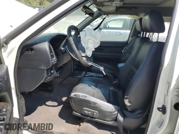 ✅ 2004 Nissan Pathfinder LE Platinum • VIN: JN8DR09Y64W910811 • Лот: 71067804. Опубликован ранее на Copart с пробегом 181 527 миль. Бесплатный доступ к архиву аукционных продаж из США и подробный отчёт об истории автомобиля на DreamBid. Изображение 7.