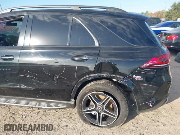 ✅ 2020 Mercedes-Benz GLE 450 • VIN: 4JGFB5KB7LA245016 • Lot: 43696444. Wystawiony na IAAI z przebiegiem 58 696 mil. Bezpłatny archiwum sprzedaży aukcyjnych z USA i szczegółowy raport historii pojazdu na DreamBid. Zdjęcie 6.