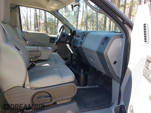 ✅ 2007 Ford F-150 STX • VIN: 1FTRX14WX7FB38398 • Лот: 43786818. Опубликован ранее на IAAI с пробегом 144 919 миль. Бесплатный доступ к архиву аукционных продаж из США и подробный отчёт об истории автомобиля на DreamBid. Изображение 5.