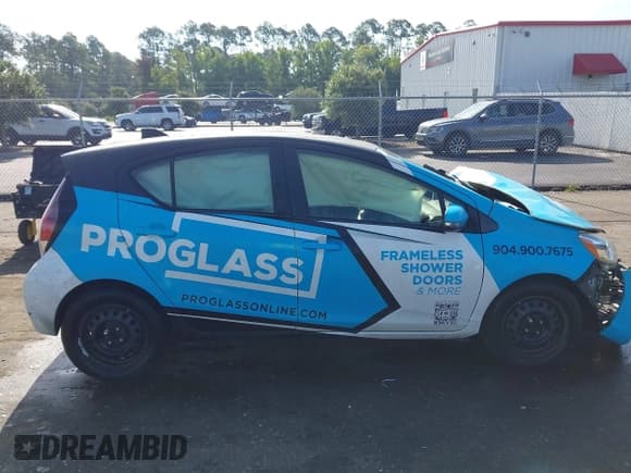 ✅ 2016 Toyota Prius One • VIN: JTDKDTB37G1135616 • Lot: 42559624. Listed on IAAI with 174,027 mi. Free auction sales archive from the USA and detailed vehicle history report at DreamBid. Image 13.