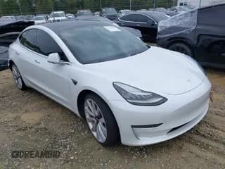 ✅ 2019 Tesla Model 3 Long Range • VIN: 5YJ3E1EB3KF487245 • Lot: 43324842. Wystawiony na IAAI z przebiegiem 78 281 mil. Bezpłatny archiwum sprzedaży aukcyjnych z USA i szczegółowy raport historii pojazdu na DreamBid. Zdjęcie 1.