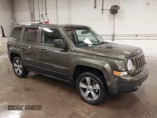 ✅ 2016 Jeep Patriot High Altitude • VIN: 1C4NJRFB1GD557776 • Lot: 43525759. Wystawiony na IAAI z przebiegiem 102 764 mil. Bezpłatny archiwum sprzedaży aukcyjnych z USA i szczegółowy raport historii pojazdu na DreamBid. Zdjęcie 1.