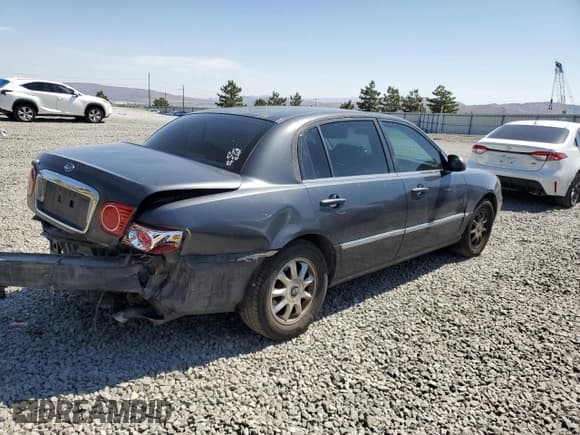 ✅ 2004 Kia Amanti • VIN: KNALD124245038424 • Lot: 64931455. Listed on Copart with 249,185 mi. Free auction sales archive from the USA and detailed vehicle history report at DreamBid. Image 3.