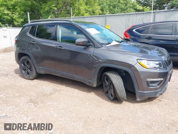 ✅ 2019 Jeep Compass Latitude • VIN: 3C4NJDBB3KT638113 • Lot: 42510167. Listed on IAAI with 69,034 mi. Free auction sales archive from the USA and detailed vehicle history report at DreamBid. Image 1.