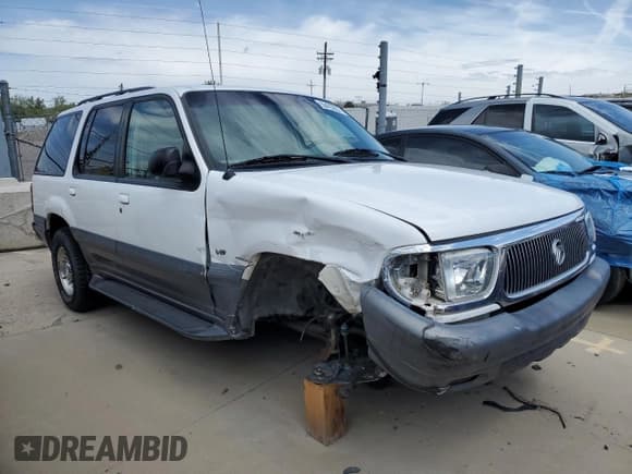 ✅ 2001 Mercury Mountaineer • VIN: 4M2ZU86P71UJ01507 • Lot: 55423855. Listed on Copart with 121,733 mi. Free auction sales archive from the USA and detailed vehicle history report at DreamBid. Image 4.