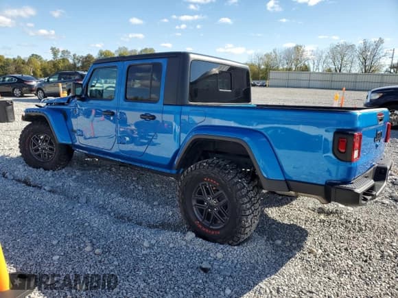 ✅ 2024 Jeep Gladiator Sport S • VIN: 1C6HJTAG6RL116027 • Lot: 86069535. Listed on Copart with 17,323 mi. Free auction sales archive from the USA and detailed vehicle history report at DreamBid. Image 2.