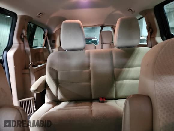 ✅ 2014 Dodge Grand Caravan SE • VIN: 2C4RDGBG1ER419261 • Lot: 92303605. Wystawiony na Copart z przebiegiem 77 779 mil. Bezpłatny archiwum sprzedaży aukcyjnych z USA i szczegółowy raport historii pojazdu na DreamBid. Zdjęcie 10.