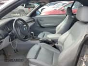 ✅ 2009 BMW 1 Series 135i • VIN: WBAUN93509VK40693 • Лот: 42138375. Опубликован ранее на Copart с пробегом 132 269 миль. Бесплатный доступ к архиву аукционных продаж из США и подробный отчёт об истории автомобиля на DreamBid. Изображение 7.