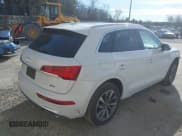 ✅ 2022 Audi Q5 S line Premium Plus • VIN: WA1EAAFY8N2057445 • Lot: 43866021. Wystawiony na IAAI z przebiegiem 29 496 mil. Bezpłatny archiwum sprzedaży aukcyjnych z USA i szczegółowy raport historii pojazdu na DreamBid. Zdjęcie 4.
