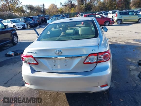 ✅ 2011 Toyota Corolla LE • VIN: JTDBU4EE6BJ088252 • Lot: 43646045. Wystawiony na IAAI z przebiegiem 168 063 mil. Bezpłatny archiwum sprzedaży aukcyjnych z USA i szczegółowy raport historii pojazdu na DreamBid. Zdjęcie 16.