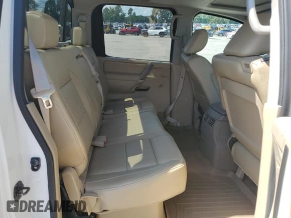 ✅ 2011 Nissan Titan SL • VIN: 1N6AA0EC9BN323597 • Lot: 68928145. Listed on Copart with 82,694 mi. Free auction sales archive from the USA and detailed vehicle history report at DreamBid. Image 10.