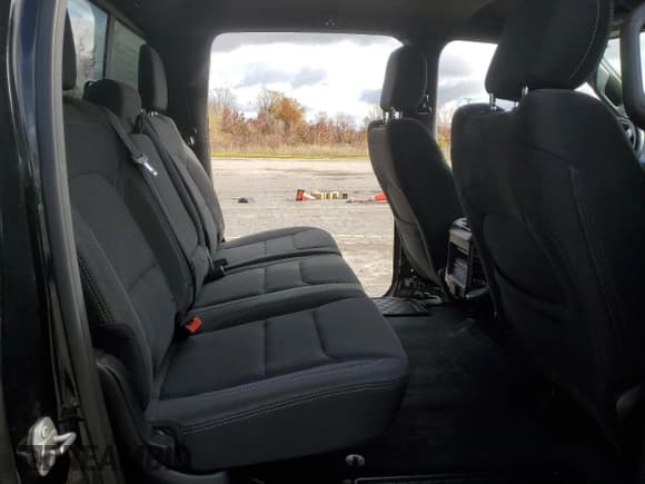 ✅ 2019 Ram 1500 Big Horn • VIN: 1C6SRFFT6KN890763 • Lot: 86437685. Wystawiony na Copart z przebiegiem 61 121 mil. Bezpłatny archiwum sprzedaży aukcyjnych z USA i szczegółowy raport historii pojazdu na DreamBid. Zdjęcie 10.